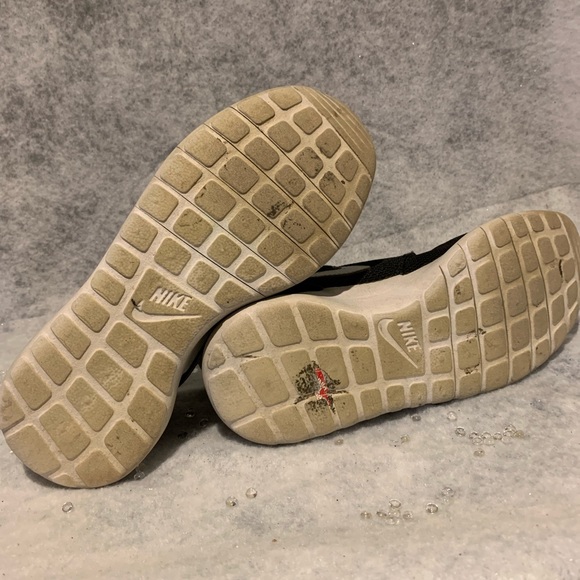 Nikes sneakers - Picture 3 of 4